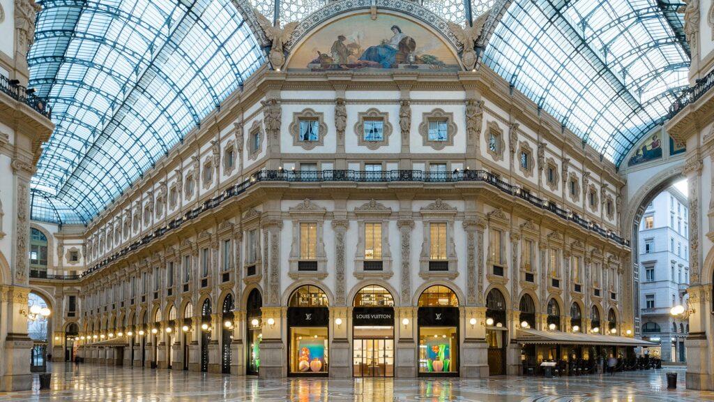 Louis Vuitton Boutique, Milan